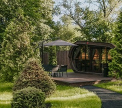 Домик Лодж с видом на озеро в Видная усадьба