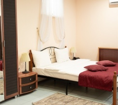 Первая категория-стандартный трехместный номер в Олимпия