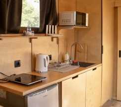 Дом для двоих с панорамными окнами и открытой террасой №1 в Уютные Ёлы