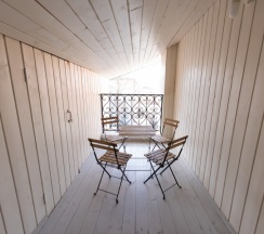 Апартаменты "Red" с террасой в Сhо