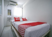 Двухместный номер Standard в OYO 568 Art Hotel Hua Lamphong - Hostel