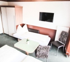 Апартаменты в Marys Landhotel by we rent