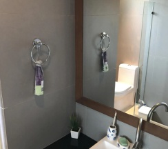 Апартаменты с 2 комнатами с балконом и с красивым видом из окна в Апартаменты Sea and Sky