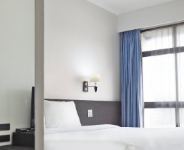 Двухместный номер Deluxe Plus 2 отдельные кровати в Pinnacle Lumpinee Park Hotel