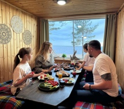 Номер с двумя раздельными кроватями и панорамным окном (вид на море) в Яндова губа