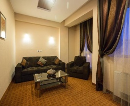 Четырёхместные апартаменты Standard в Inter Business Bucharest Hotel