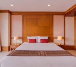 Люкс Senior с 3 комнатами в Mike Beach Resort Pattaya - SHA
