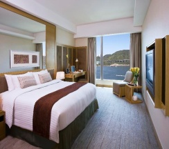Двухместный номер с видом на океан двуспальная кровать в Royal View Hotel