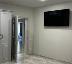 Трехкомнатные апартаменты категории "Люкс" в Astoria Apartments