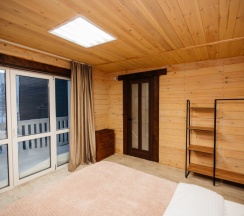 Номер 2 в Dream House