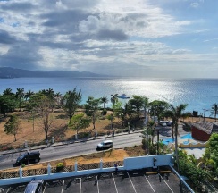 Двухместный номер Superior с балконом двуспальная кровать в Hotel 39 Jamaica