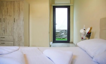 Номер Deluxe в Sebastian Hotel