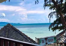 Двухместный номер Standard с видом на бассейн двуспальная кровать в Tiki Beach Koh Phangan