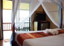 Семейная вилла beachfront в Koh Jum Resort