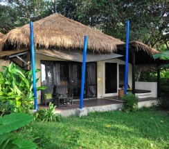 Бунгало Deluxe с видом на сад в LaLaanta Hideaway Resort
