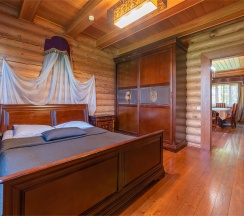 Коттедж № 1 в Александръ