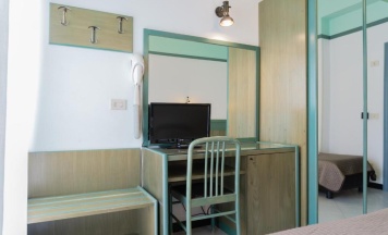 Трёхместный номер в Hotel Esedra