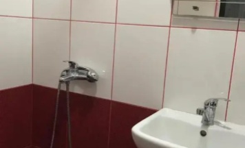 Двухместный номер Comfort с балконом и с видом на горы (двуспальная кровать) в Якорь