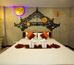 Двухместный номер Premier двуспальная кровать в Baan Kamala Fantasea Hotel