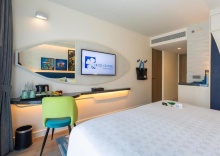 Номер Superior с балконом в Hotel Clover Patong Phuket