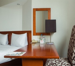 Стандарт с большой кроватью king size в Бенефит Плаза