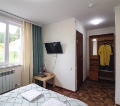 Двухместный номер №8 Люкс в Кедр Золотой