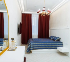 Двухместный номер Супериор (двуспальная кровать) в Skyline Plaza Hotel