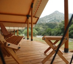 3-местное бунгало стандарт в Горный Ветер by Reston