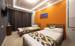 TWIN 105, 106 в Double L Hotel