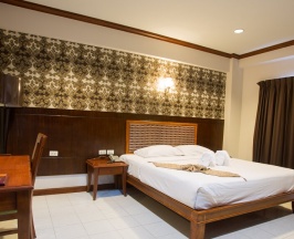 Двухместный номер Deluxe двуспальная кровать в Inn House Hotel