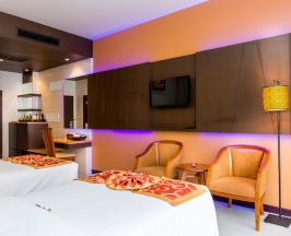 Двухместный номер Deluxe с балконом двуспальная кровать в Курорт Nipa Resort