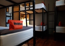 Кровать в общем номере в Bangkok Bed and Bike - Hostel