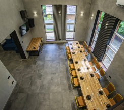 Коттедж «Loft House» в Дом в лесу