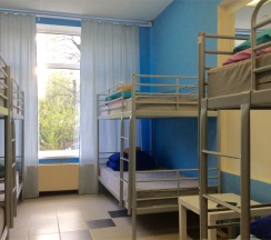 Общий восьмиместный номер для мужчин и женщин в 7skyhostel