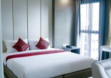 Номер Deluxe в Hope Land Hotel Sukhumvit 8