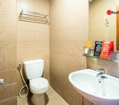Двухместный номер Superior двуспальная кровать в RedDoorz Near Tan Dinh Market 3