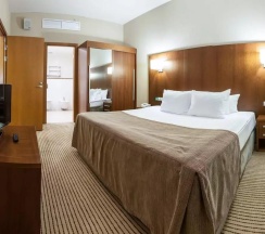 Номер люкс в HolidayHall