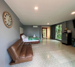 Одноместная студия с видом на сад в Ton Pling Khao Lak Villa