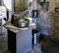 Купол с Фонтаном в Воздух