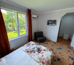 Трёхместный номер Classic в Шале у моря