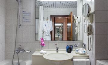 Стандарт с одной большой кроватью в Волна