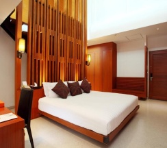 Pool вилла с лифтом в La Flora Resort Patong
