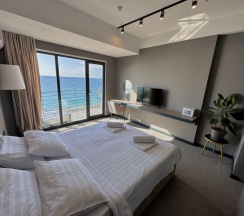 Двухместный номер Стандартный с балконом и с видом на море двуспальная кровать в Prince hotel Gagra