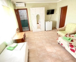 Трёхместный семейный номер Standard с видом на город в Апельсин