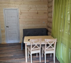 Семейный коттедж с видом на парк в Шишки