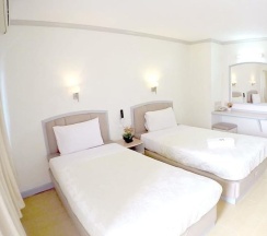 Двухместный номер Standard с балконом 2 отдельные кровати в P.A. Place Hotel