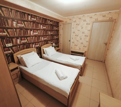 2х местный стандарт с видом на столовую (номер на цокольном этаже) в Эргес