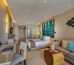 Двухместный номер Deluxe с видом на море двуспальная кровать в Cape Sienna Gourmet Hotel & Villas