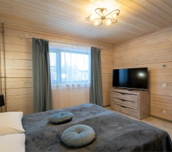Дом из бруса с камином и баней из осины 4+2 в Snhaus