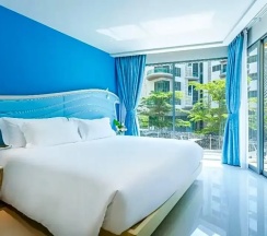 Двухместный номер Superior с видом на город (двуспальная кровать) в Centara Sonrisa Residences & Suites Sriracha